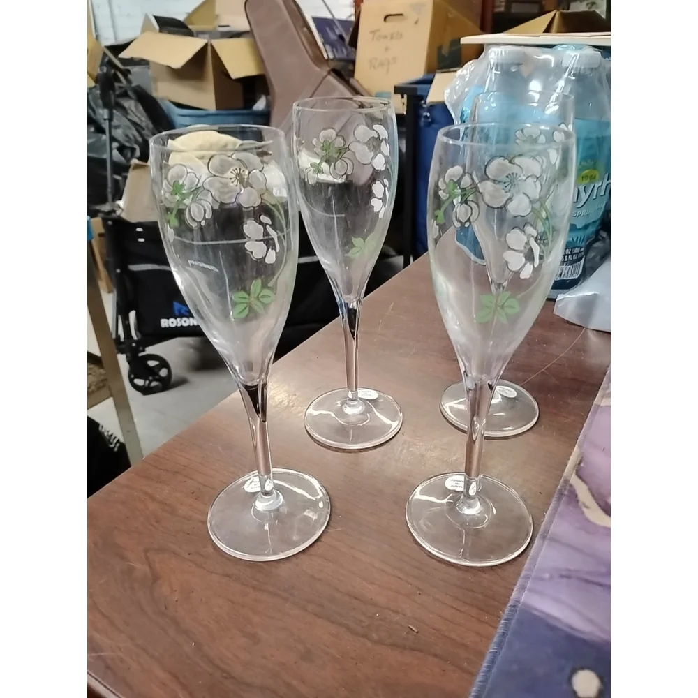 Set of 4 Perrier Jouet Hand Painted‎ Floral Champagne Glasses Flutes 7 1/2